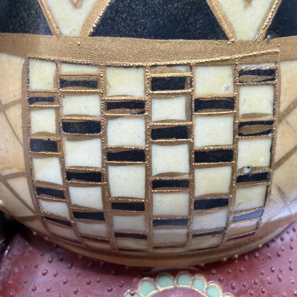 Vintage Formalities by Baum Bros Porcelain Hand Painted Vase Gold‎ Trim